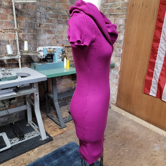 Fuschia pink Knit cowl body con dress - Picture 4 of 6